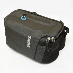Thule Perspektiv Compact Sling Camera Bag (Black)